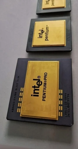 Pentium Pro Gold Ceramic Processor CPU Scra